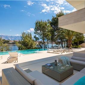 Luxury 6 Bedroom Brac Island Beach Front Villa With Heated Infinity Pool and lift near Sumartin sleeps 12